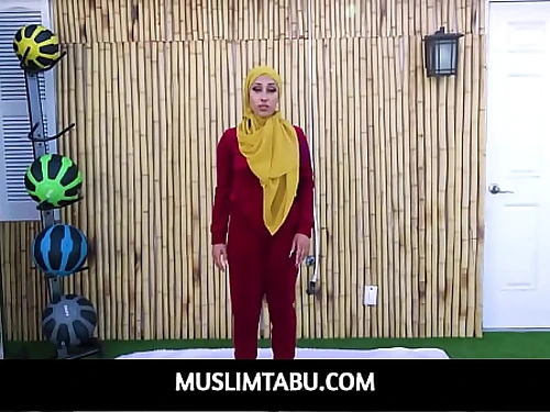 MuslimTabu - Fitness Trainer fucks exotic arabic client